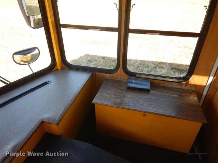 image for item DI1001 2010 Freightliner Villager 208  trolley