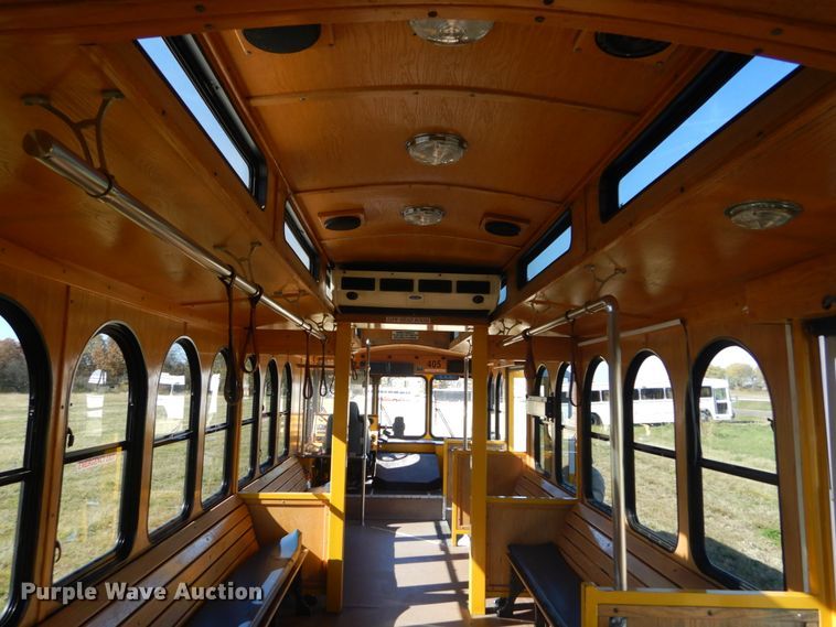 image for item DI1001 2010 Freightliner Villager 208  trolley