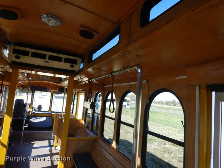 image for item DI1001 2010 Freightliner Villager 208  trolley