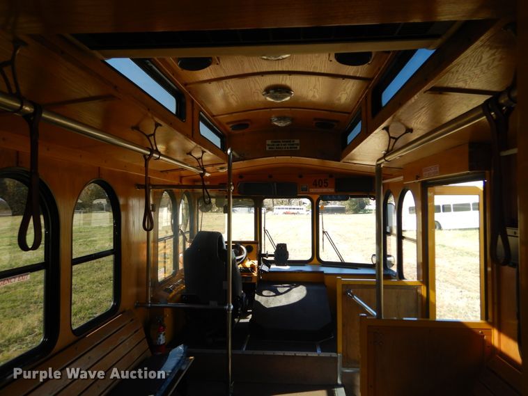 image for item DI1001 2010 Freightliner Villager 208  trolley