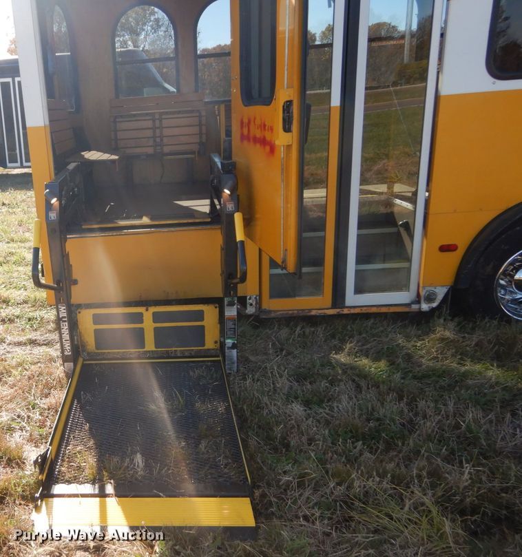 image for item DI1001 2010 Freightliner Villager 208  trolley