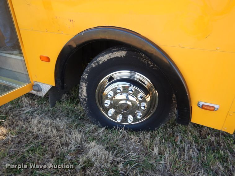 image for item DI1001 2010 Freightliner Villager 208  trolley