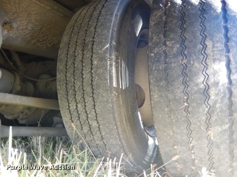 image for item DI1001 2010 Freightliner Villager 208  trolley