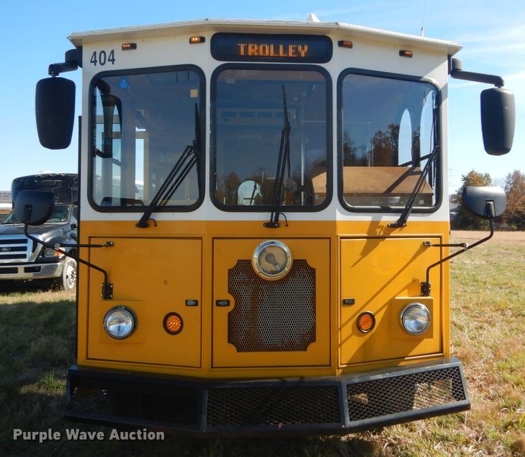 image for item DI1002 2010 Freightliner Villager 208  trolley