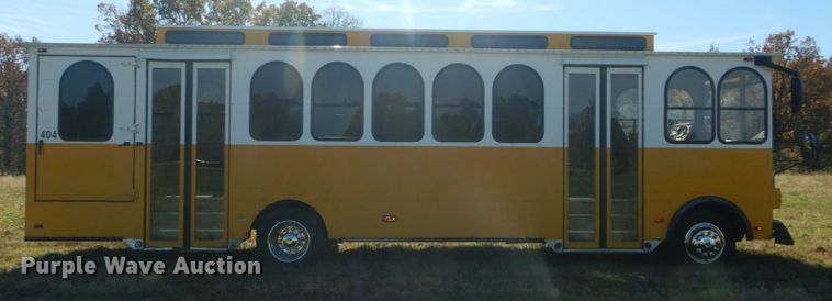 image for item DI1002 2010 Freightliner Villager 208  trolley