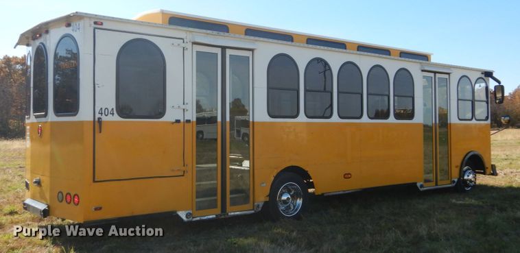 image for item DI1002 2010 Freightliner Villager 208  trolley