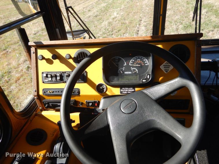 image for item DI1002 2010 Freightliner Villager 208  trolley