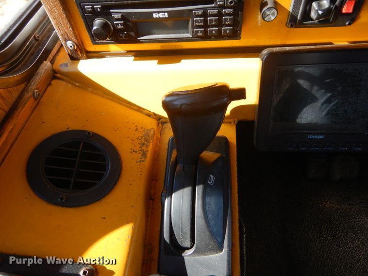 image for item DI1002 2010 Freightliner Villager 208  trolley