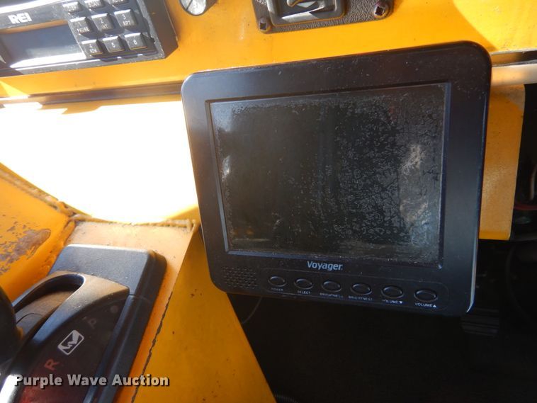 image for item DI1002 2010 Freightliner Villager 208  trolley