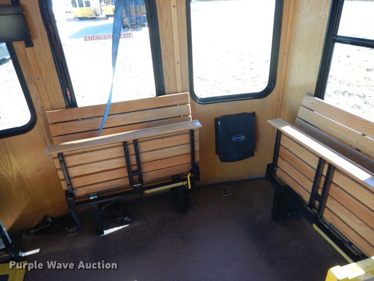 image for item DI1002 2010 Freightliner Villager 208  trolley