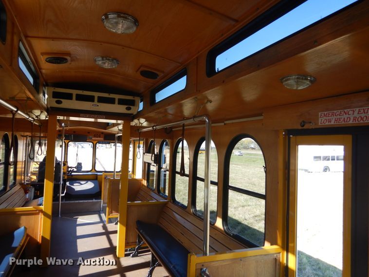 image for item DI1002 2010 Freightliner Villager 208  trolley