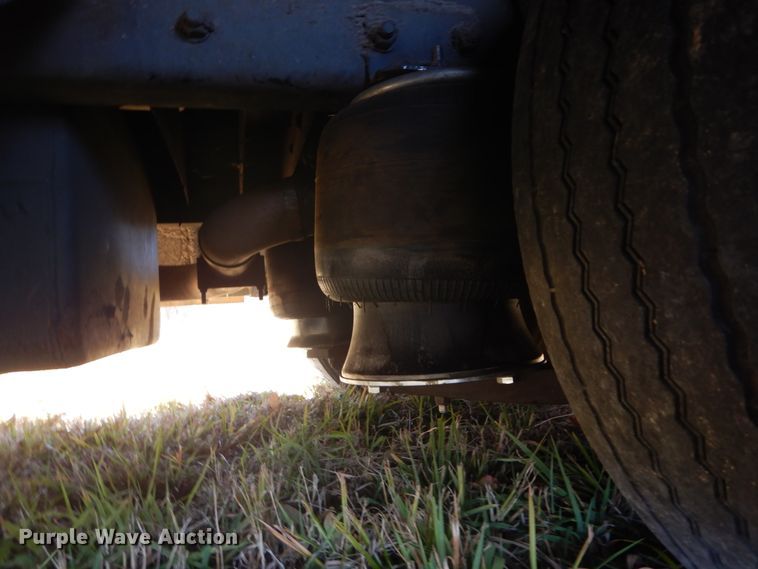 image for item DI1002 2010 Freightliner Villager 208  trolley