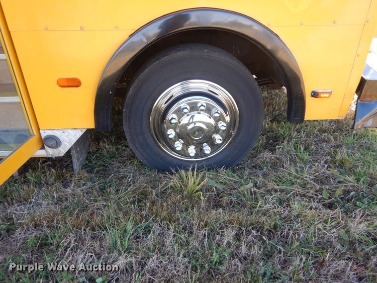 image for item DI1002 2010 Freightliner Villager 208  trolley