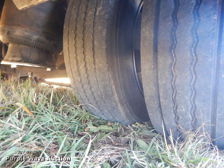 image for item DI1002 2010 Freightliner Villager 208  trolley