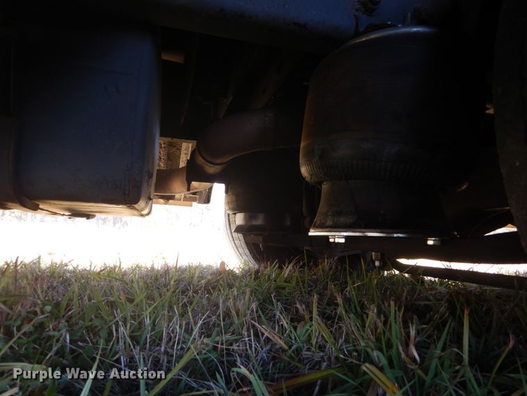 image for item DI1002 2010 Freightliner Villager 208  trolley