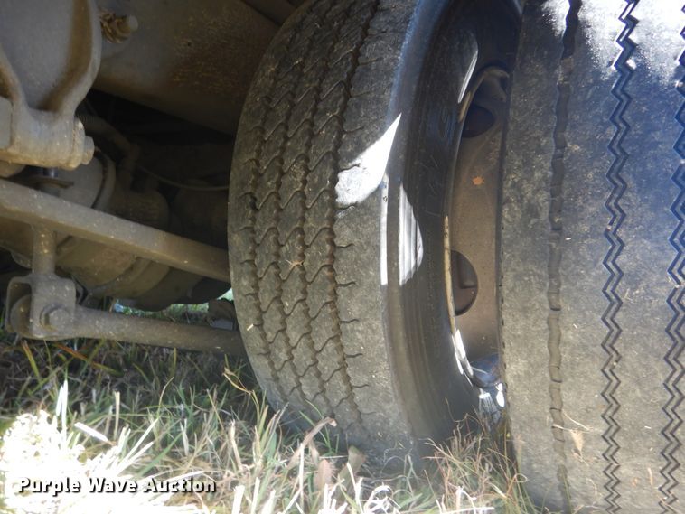 image for item DI1002 2010 Freightliner Villager 208  trolley