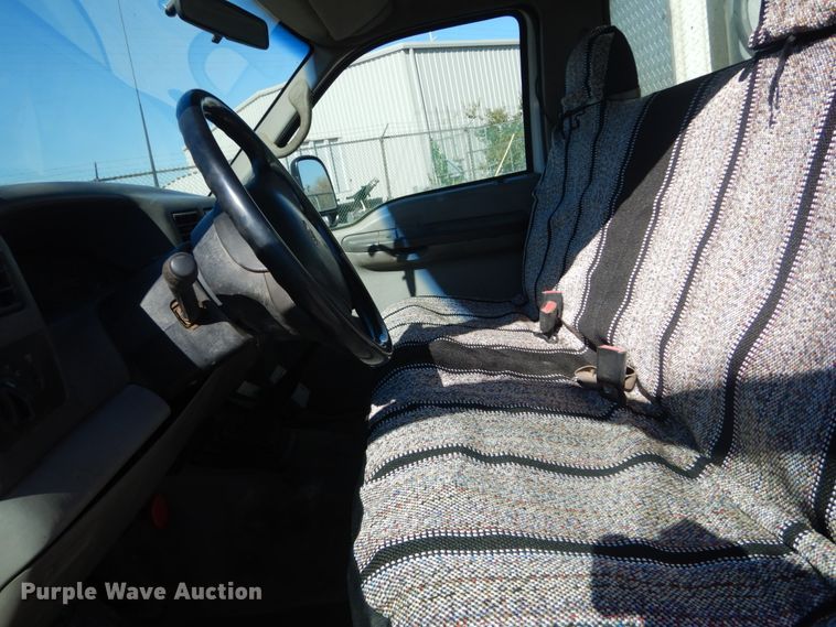 image for item DI1009 2000 Ford F550 Super Duty XL  service truck