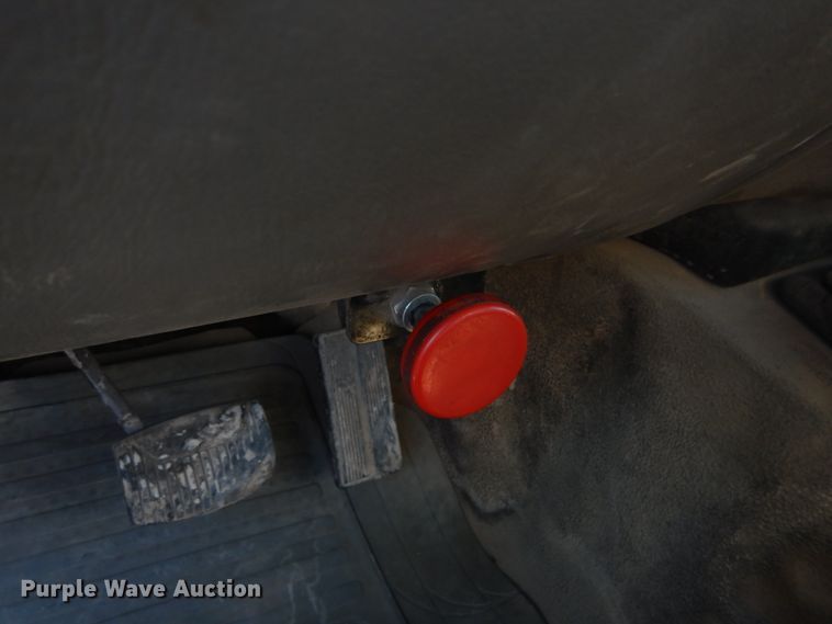 image for item DI1009 2000 Ford F550 Super Duty XL  service truck