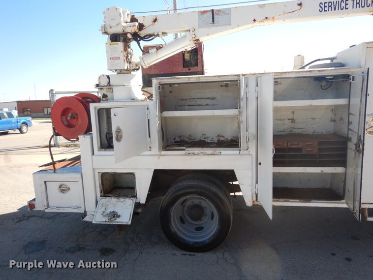 image for item DI1009 2000 Ford F550 Super Duty XL  service truck