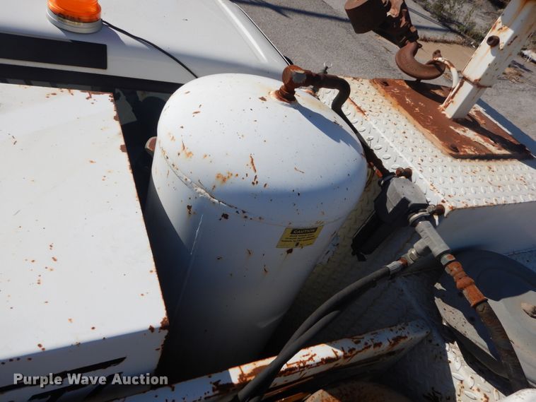 image for item DI1009 2000 Ford F550 Super Duty XL  service truck