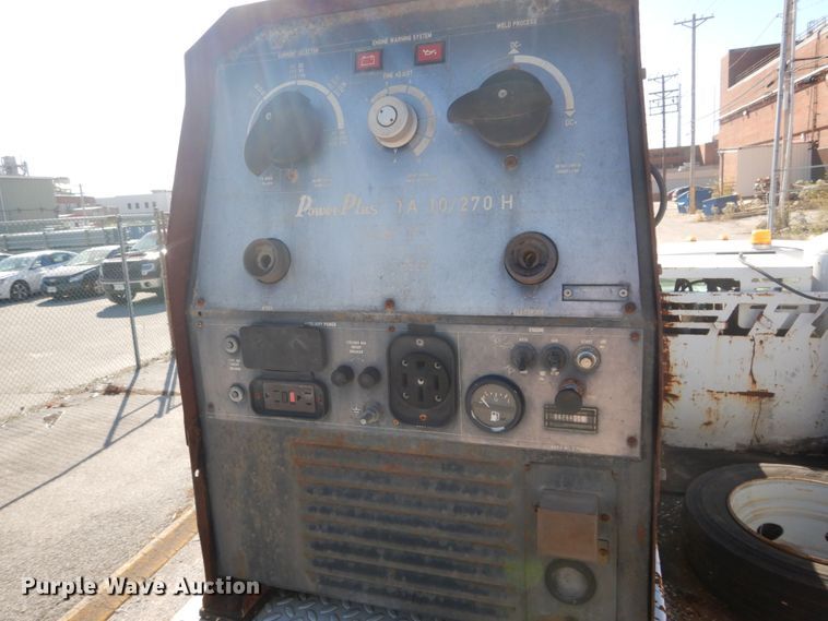 image for item DI1009 2000 Ford F550 Super Duty XL  service truck