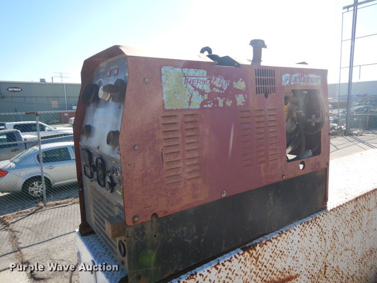 image for item DI1009 2000 Ford F550 Super Duty XL  service truck