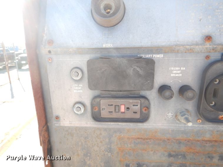 image for item DI1009 2000 Ford F550 Super Duty XL  service truck