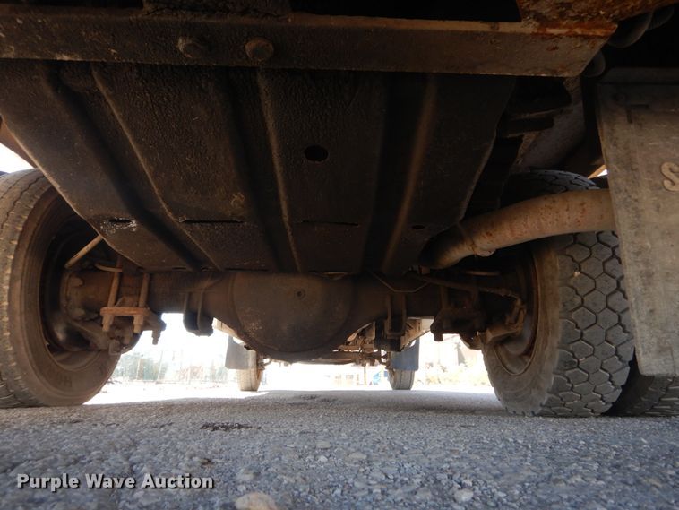 image for item DI1009 2000 Ford F550 Super Duty XL  service truck