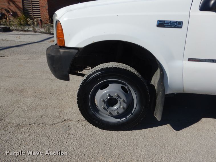 image for item DI1009 2000 Ford F550 Super Duty XL  service truck