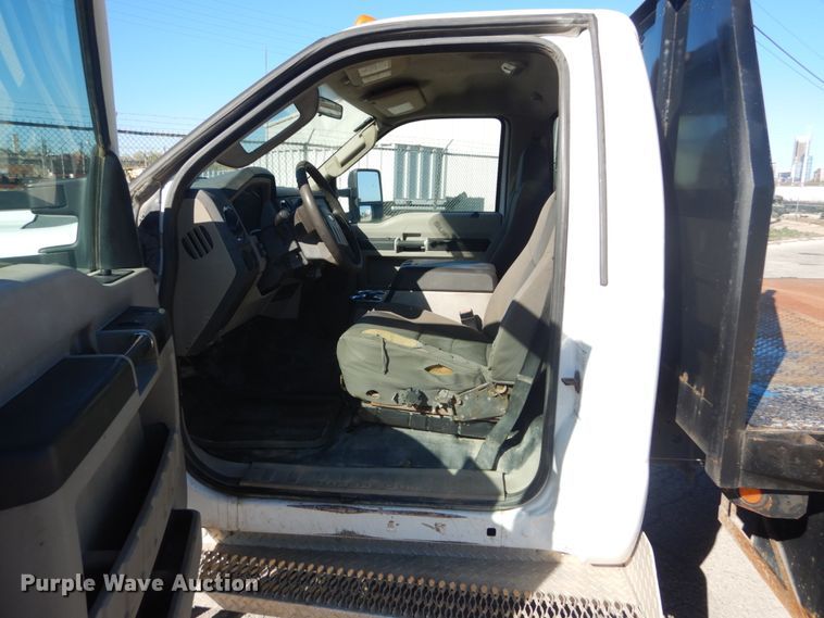 image for item DI1012 2009 Ford F450 Super Duty XLT  flatbed truck