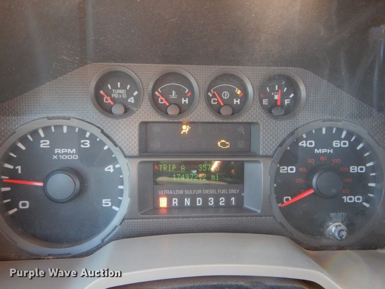 image for item DI1012 2009 Ford F450 Super Duty XLT  flatbed truck