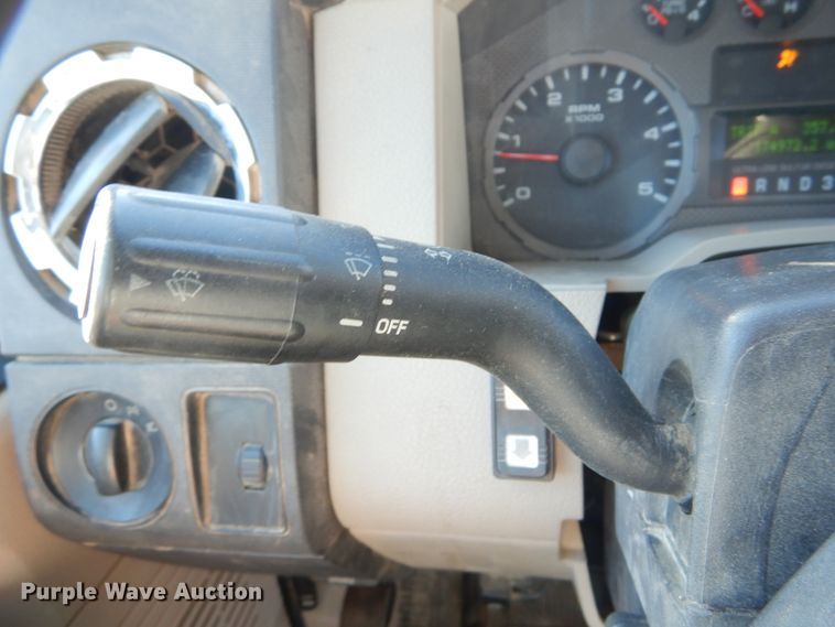 image for item DI1012 2009 Ford F450 Super Duty XLT  flatbed truck