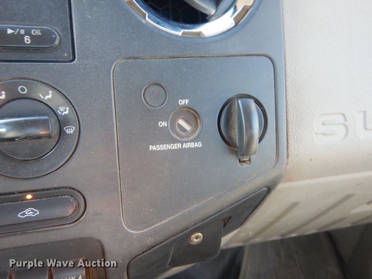 image for item DI1012 2009 Ford F450 Super Duty XLT  flatbed truck