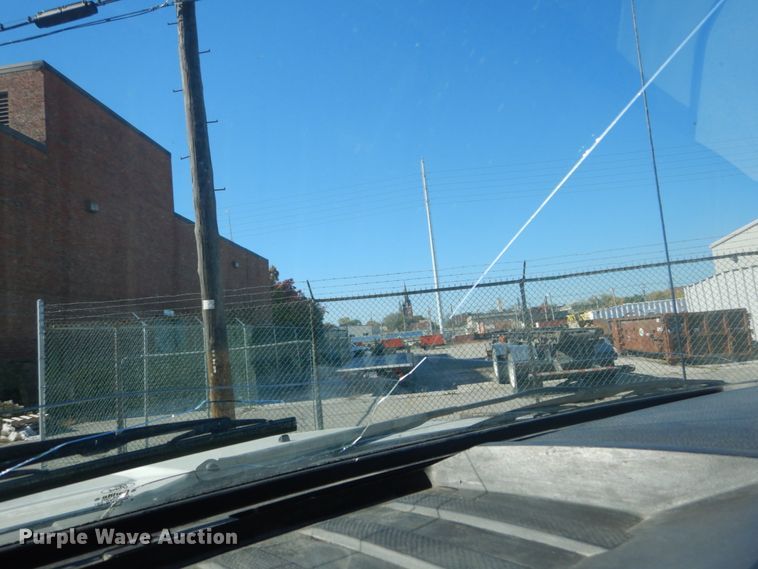 image for item DI1012 2009 Ford F450 Super Duty XLT  flatbed truck