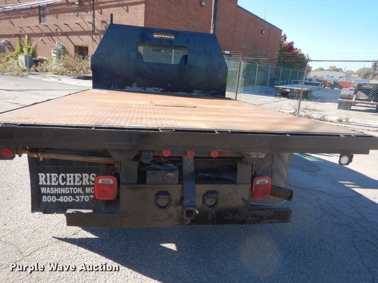 image for item DI1012 2009 Ford F450 Super Duty XLT  flatbed truck