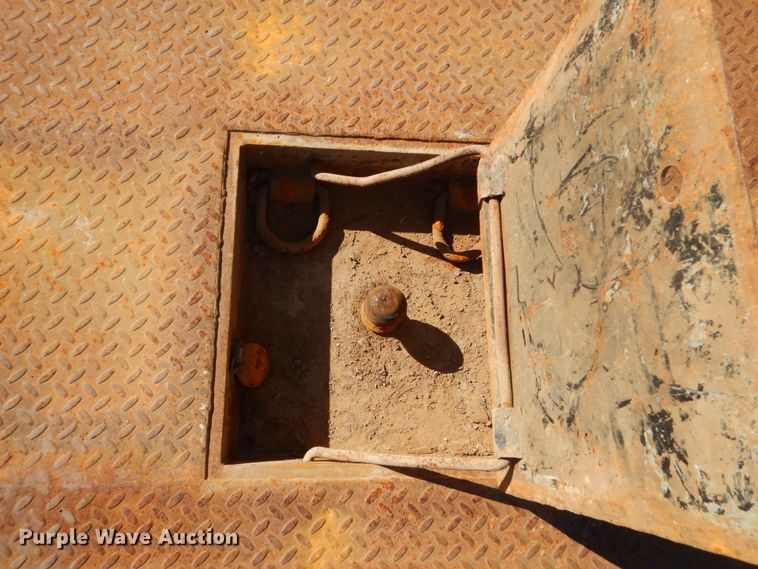 image for item DI1012 2009 Ford F450 Super Duty XLT  flatbed truck