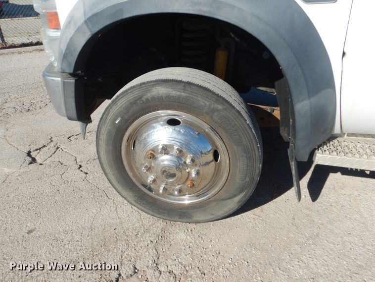 image for item DI1012 2009 Ford F450 Super Duty XLT  flatbed truck