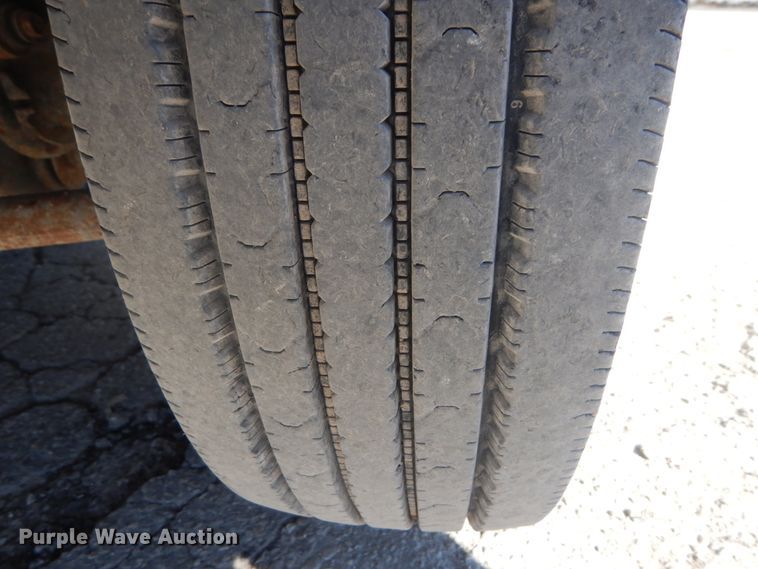 image for item DI1012 2009 Ford F450 Super Duty XLT  flatbed truck