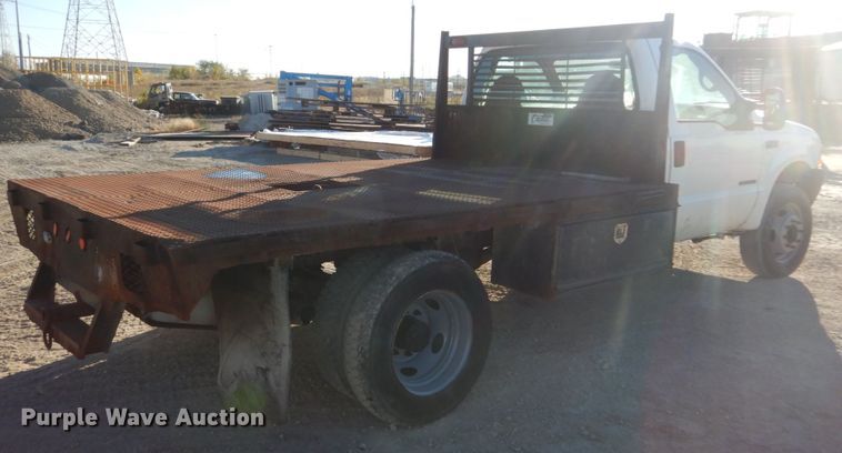 image for item DI1014 2001 Ford F450 Super Duty XL  flatbed truck