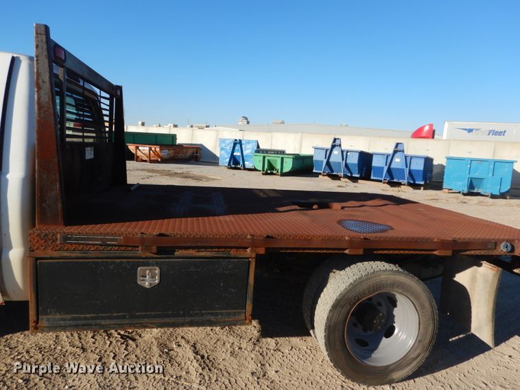 image for item DI1014 2001 Ford F450 Super Duty XL  flatbed truck