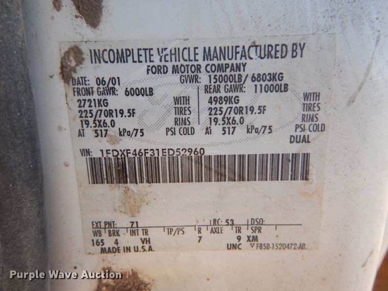 image for item DI1014 2001 Ford F450 Super Duty XL  flatbed truck