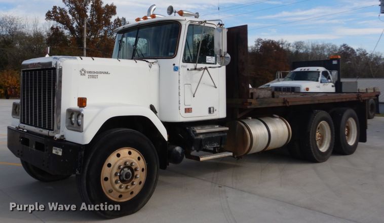 image for item DI1018 1987 GMC General  flatbed truck