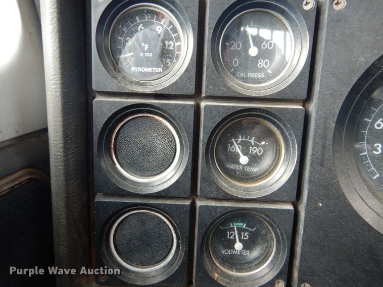 image for item DI1018 1987 GMC General  flatbed truck