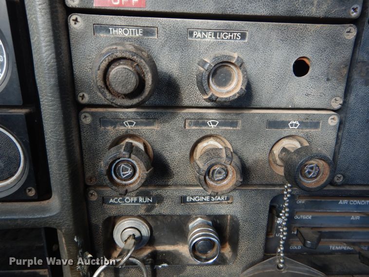 image for item DI1018 1987 GMC General  flatbed truck