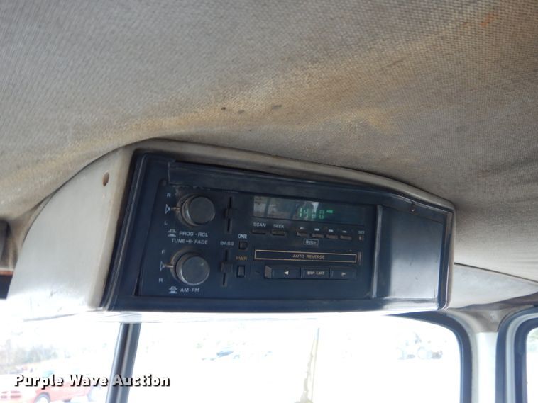 image for item DI1018 1987 GMC General  flatbed truck