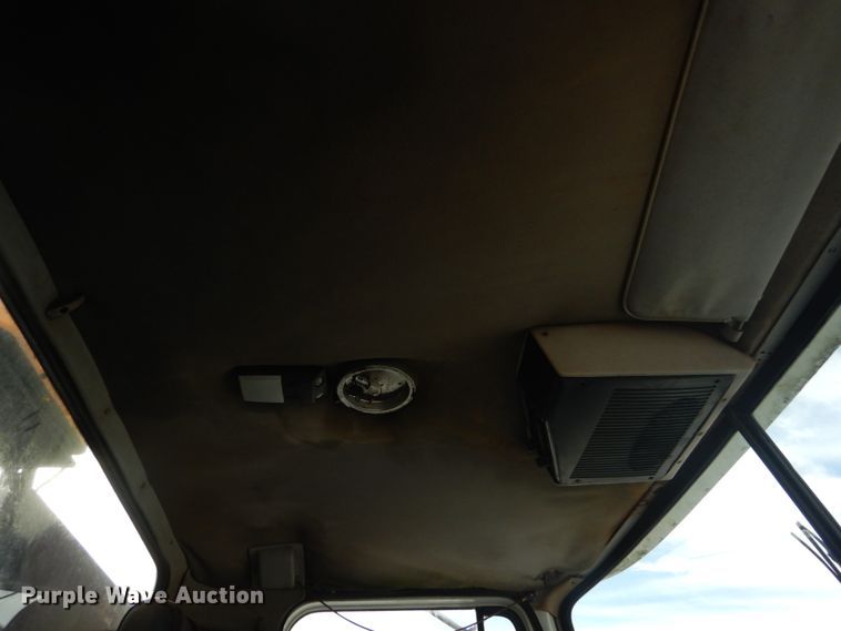 image for item DI1018 1987 GMC General  flatbed truck