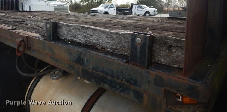 image for item DI1018 1987 GMC General  flatbed truck