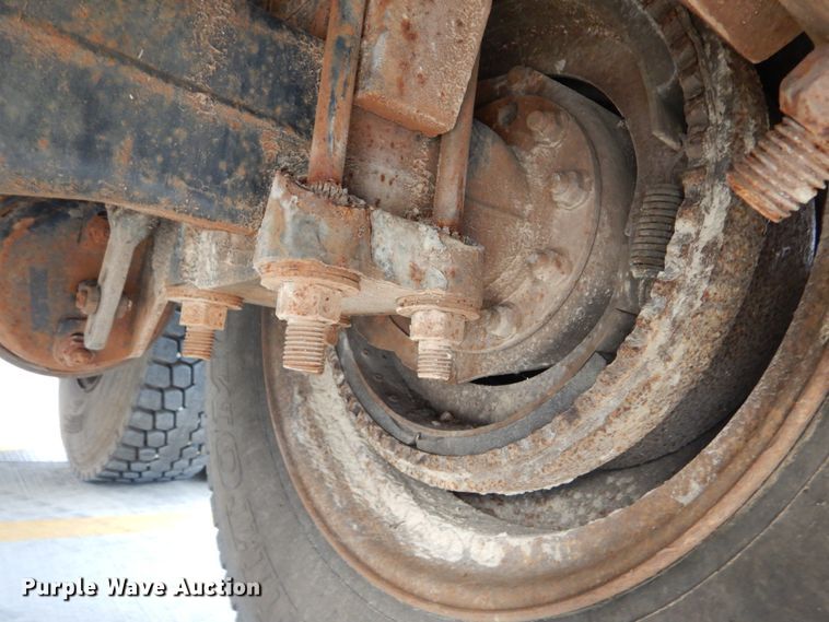 image for item DI1018 1987 GMC General  flatbed truck