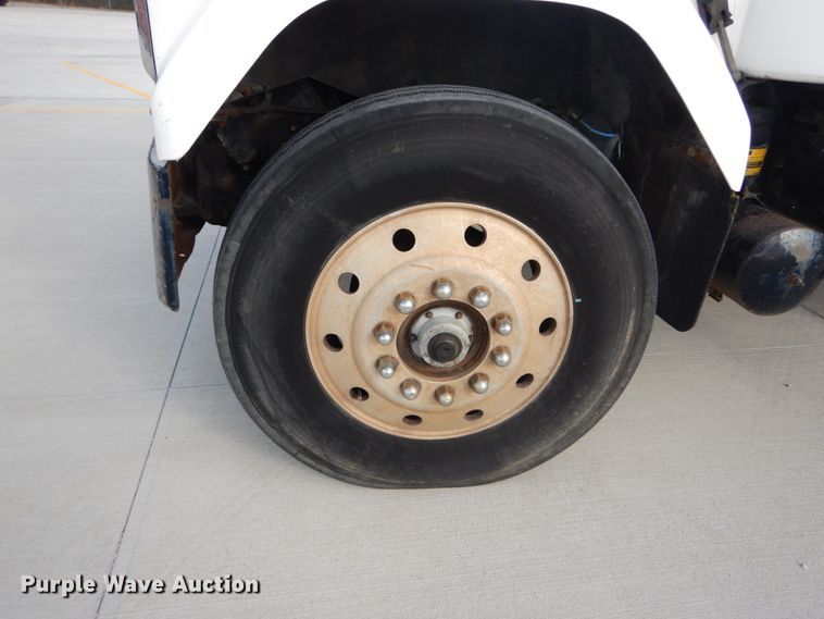 image for item DI1018 1987 GMC General  flatbed truck