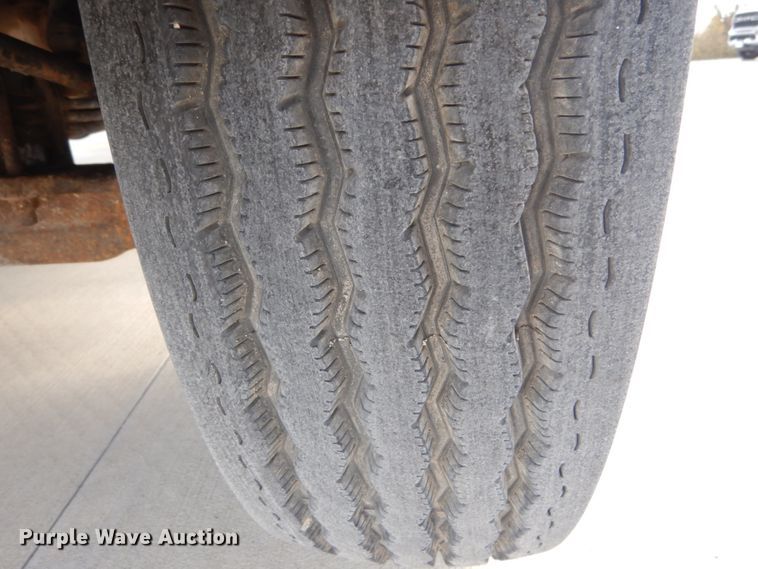 image for item DI1018 1987 GMC General  flatbed truck